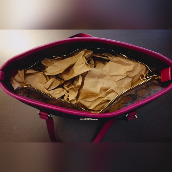 Coach Signature Zip Top Tote F34603 Purple Pink - Picture 7 of 9